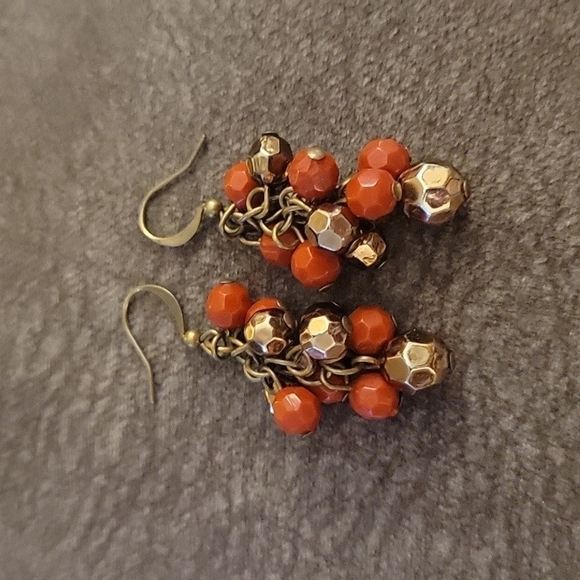 3/$30 HANDMADE Faceted Coral Red Gold Bead Cluster Dangle Hook Earrings - Picture 2 of 4